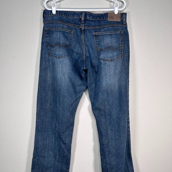 Wrangler Denim Jeans Men's "34" SLIM STRAIGTH Leg Blue Medium Wash Work Casual - Picture 3 of 14
